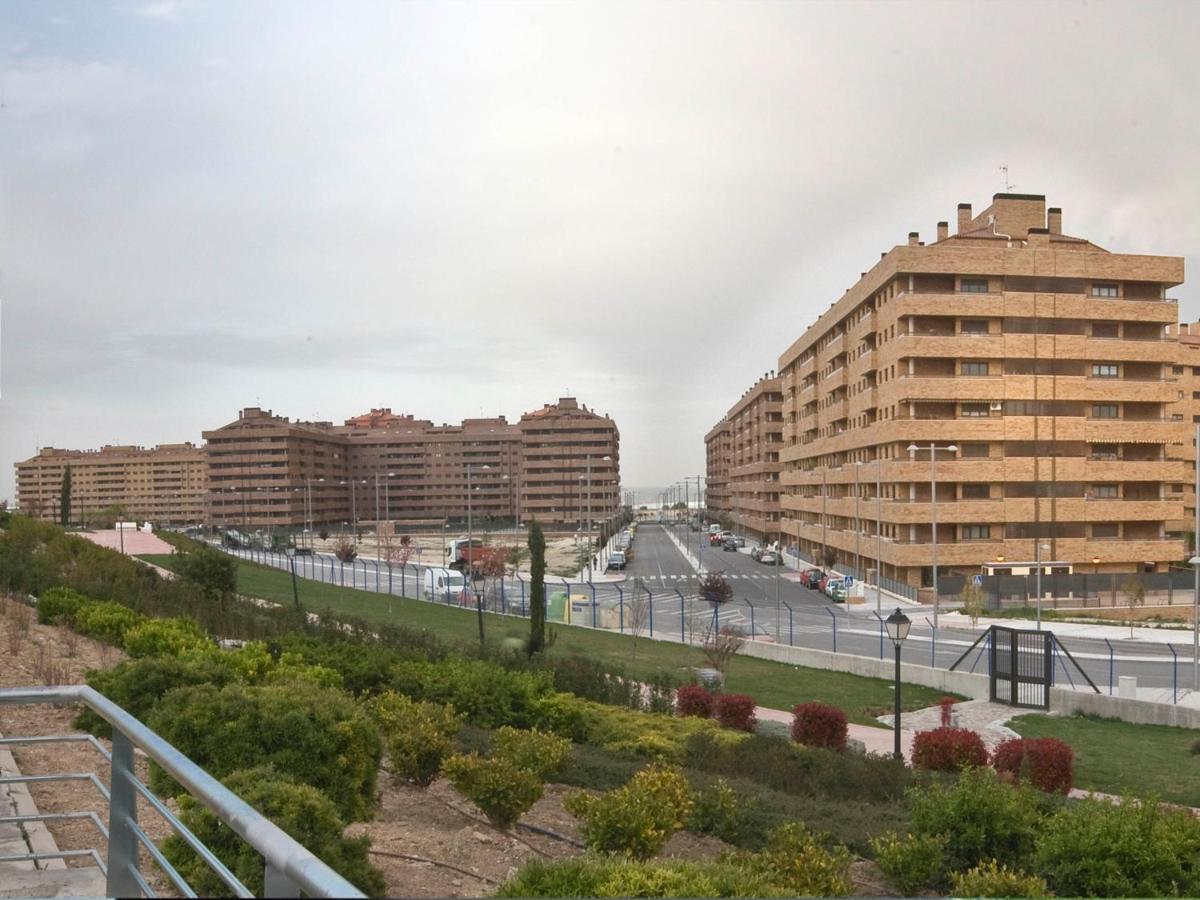 Aires De Toledo-Parque Warner Y Madrid En Familia Daire Dış mekan fotoğraf