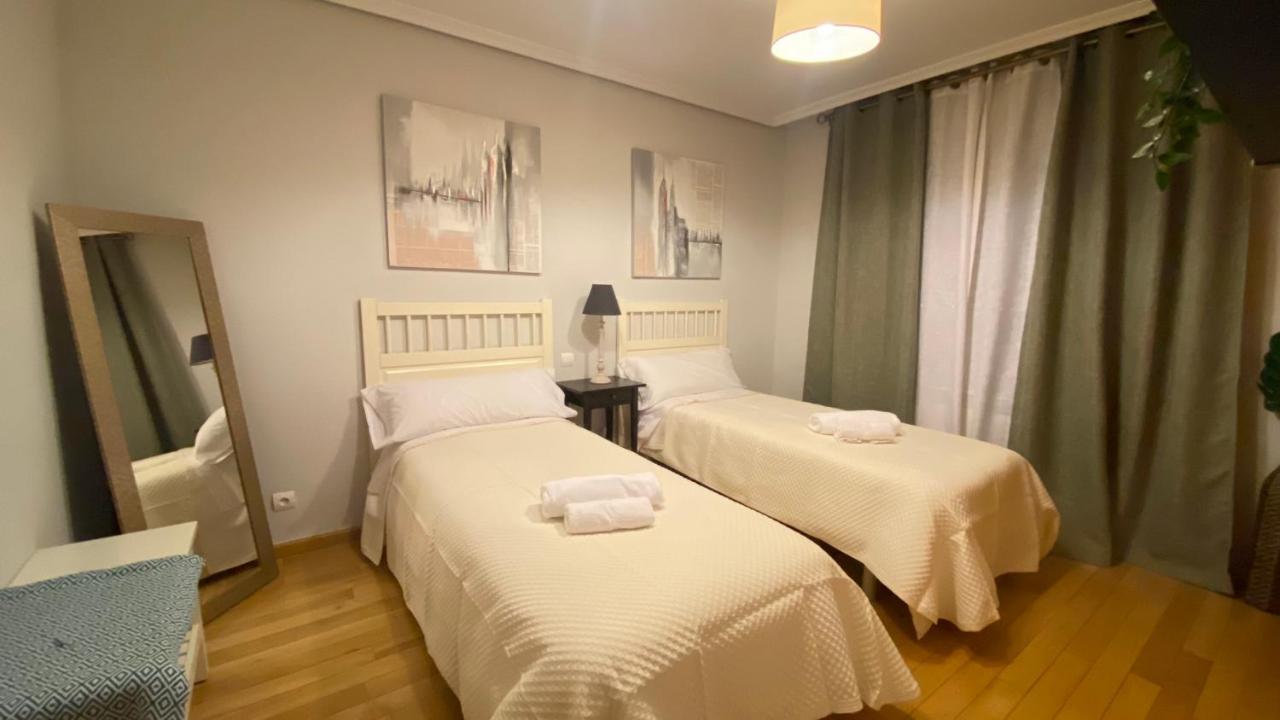 Aires De Toledo-Parque Warner Y Madrid En Familia Daire Dış mekan fotoğraf